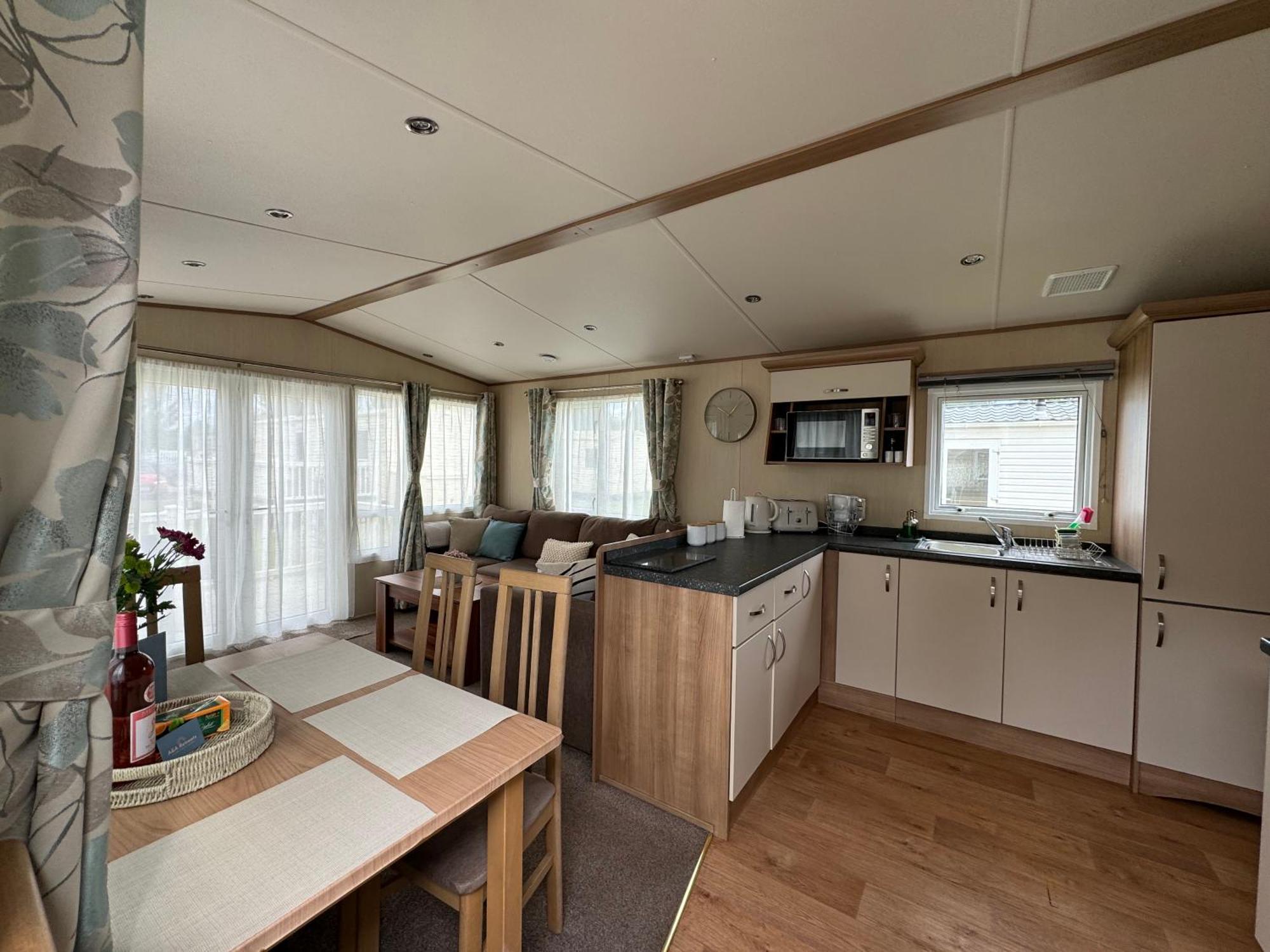 Hot Tub Retreat At Tattershall Lakes Exteriör bild