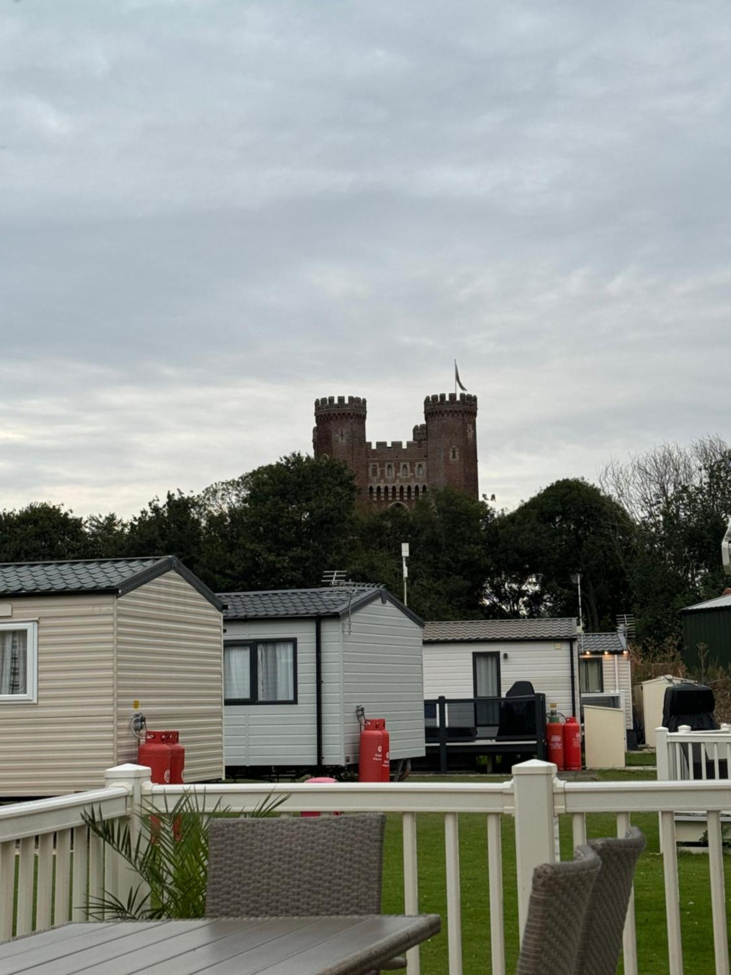 Hot Tub Retreat At Tattershall Lakes Exteriör bild